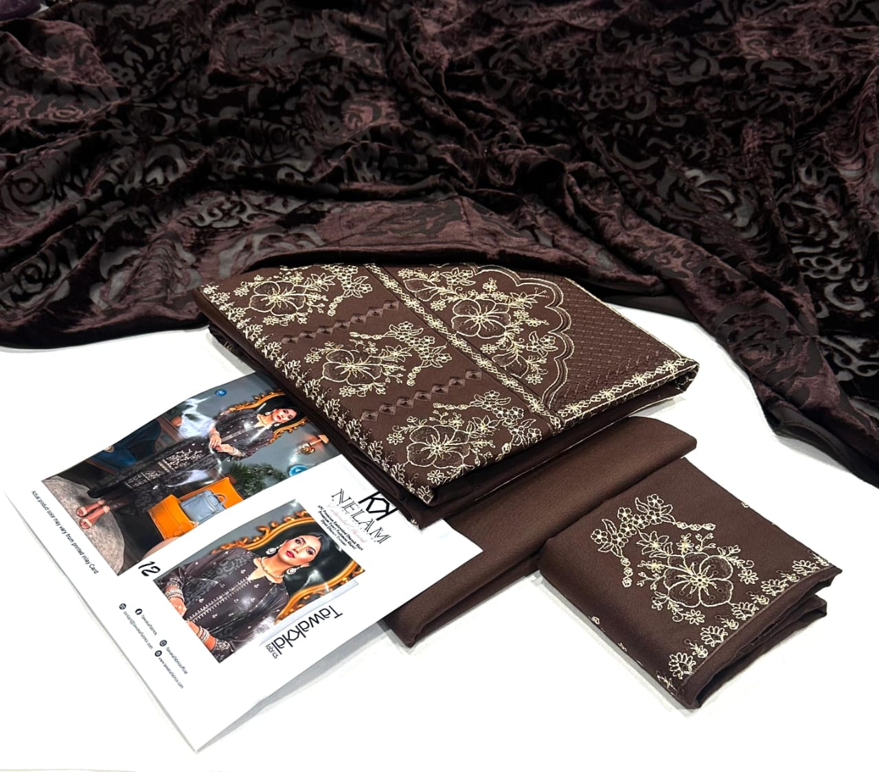 👉 Tawakal 3PC Embroidered Fancy with Velvet Shawl – 2K25-26 Collection