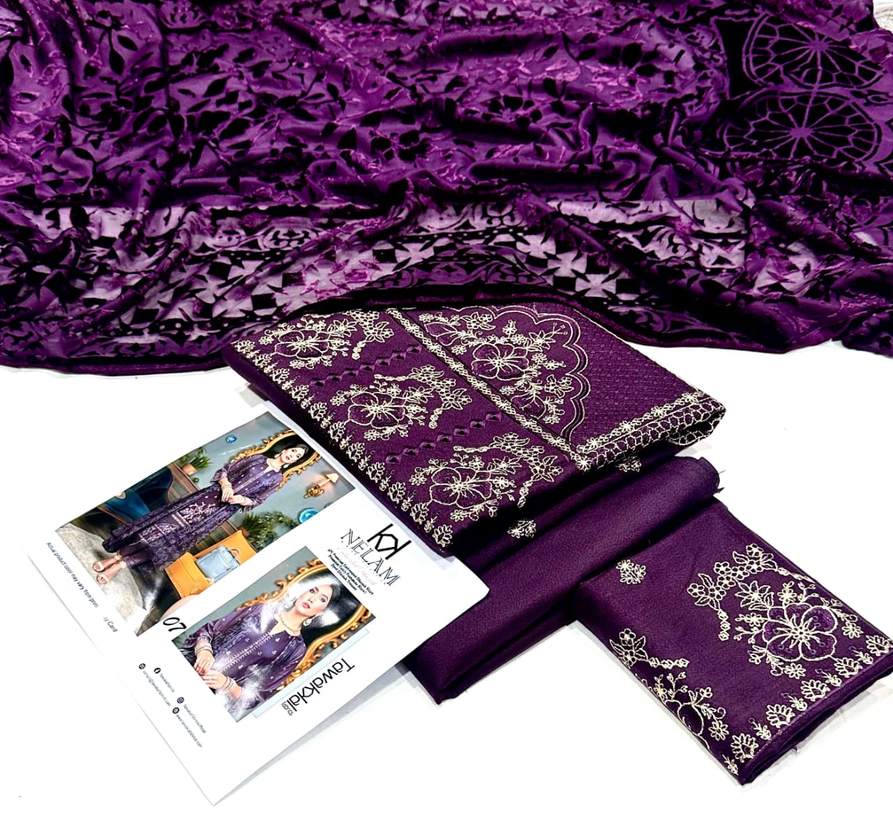 👉 Tawakal 3PC Embroidered Fancy with Velvet Shawl – 2K25-26 Collection