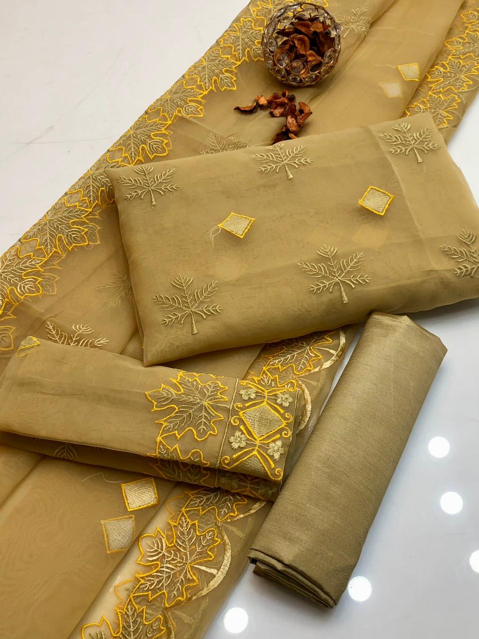 👉 Organza Embroidered 3PC Dress – Restock Collection