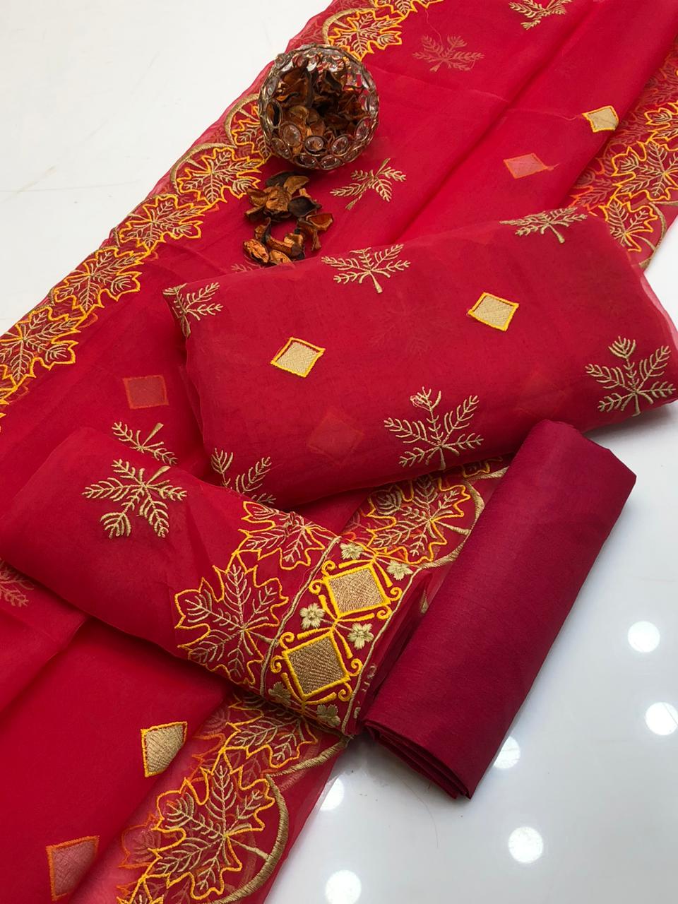 👉 Organza Embroidered 3PC Dress – Restock Collection